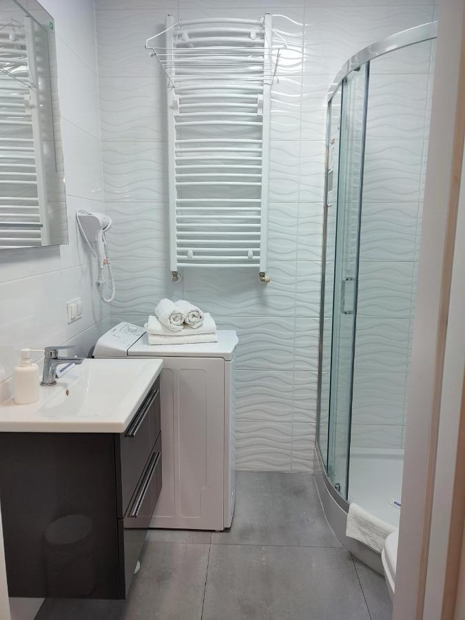 Apartament Nadolnik Bezplatny Parking Klucze W Skrytce Rachunek Poznan Exterior photo