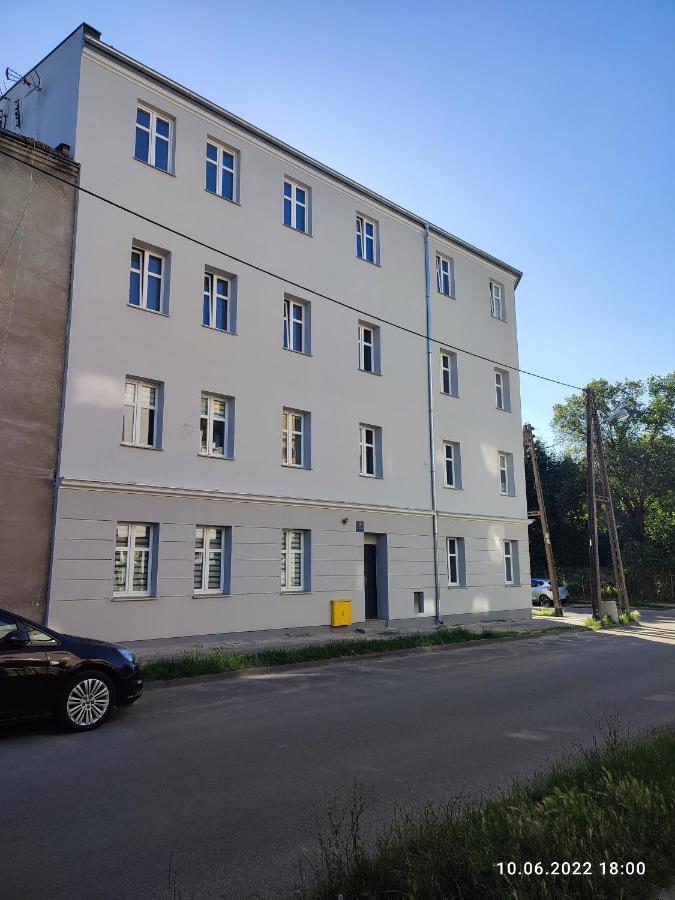 Apartament Nadolnik Bezplatny Parking Klucze W Skrytce Rachunek Poznan Exterior photo