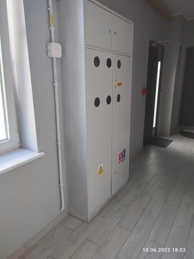 Apartament Nadolnik Bezplatny Parking Klucze W Skrytce Rachunek Poznan Exterior photo